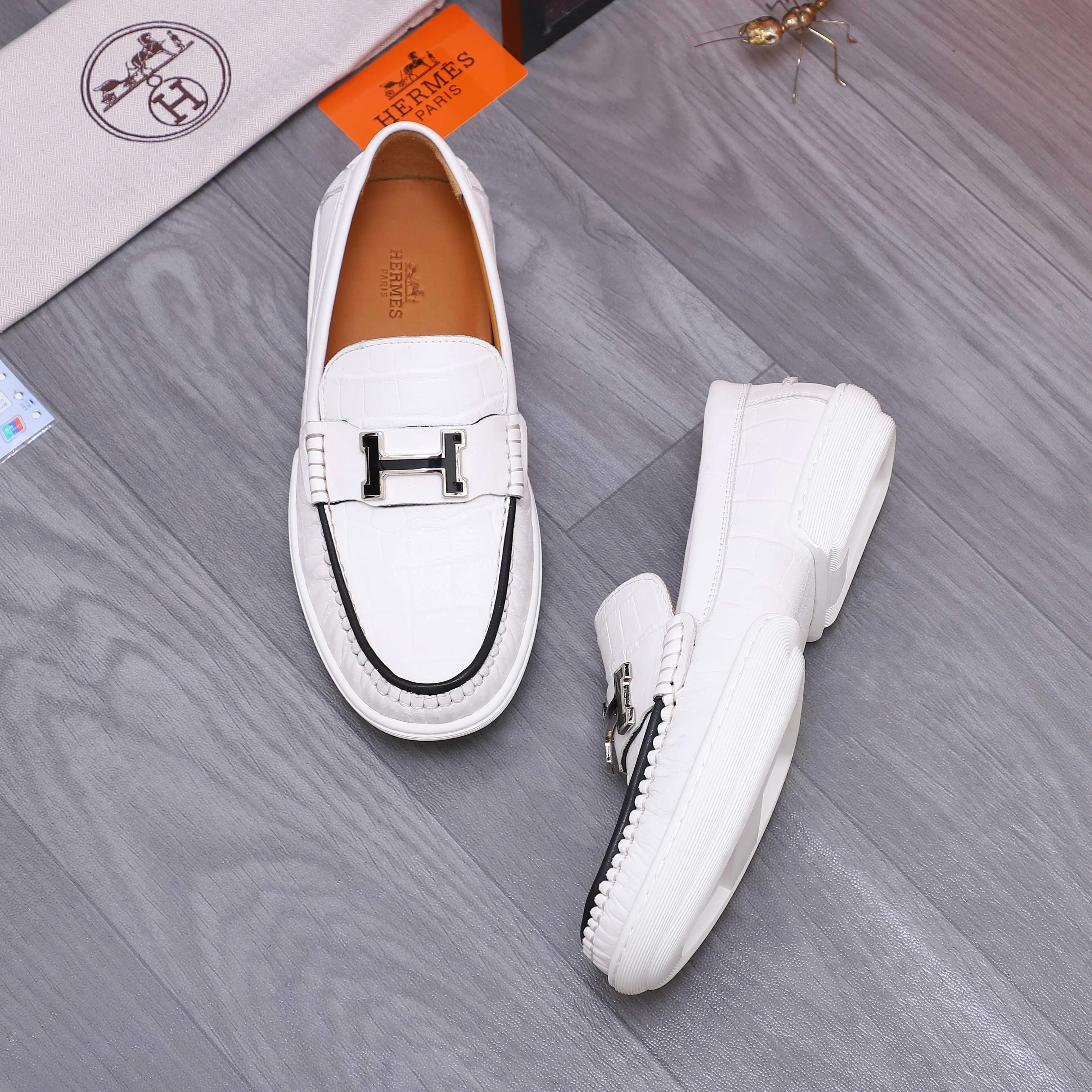 Men's shoes 💰500 Product trademark: HERMES "Hermes" casual slip-on leather shoes Regular size: 38-46 (45.46 custom-made, non-returnable) Product materials: Selected high-quality stone grain cowhide upper, cowhide lining, original outsole